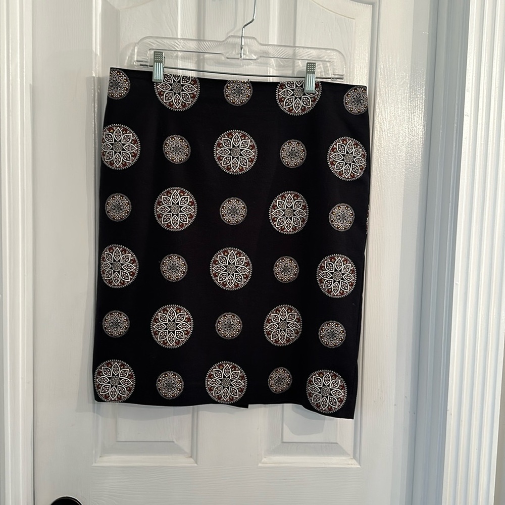 EUC Ann Taylor Factory Store Skirt SZ 10